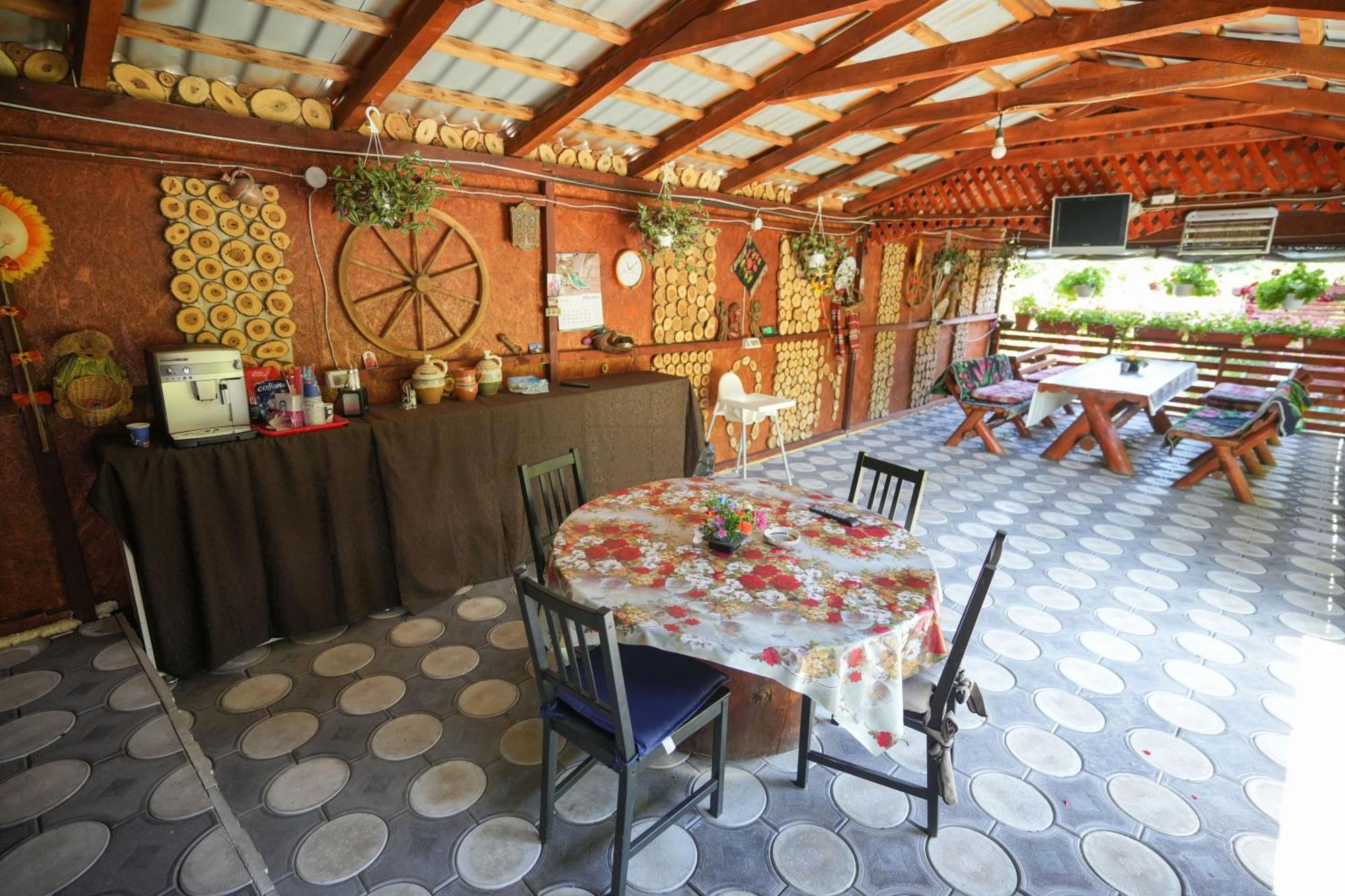 Apartmán Casa Ion Horezu Exteriér fotografie